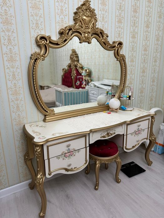 Продам спальни гарнитур