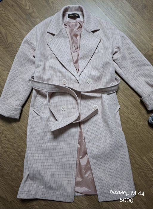 Куртки 48,Пальто 44