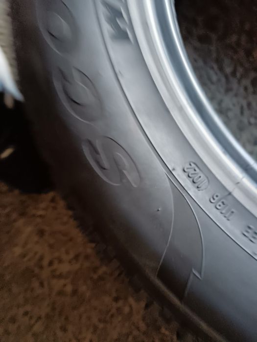Set 4 anvelope iarna 215/65/17  Pirelli dot 2022