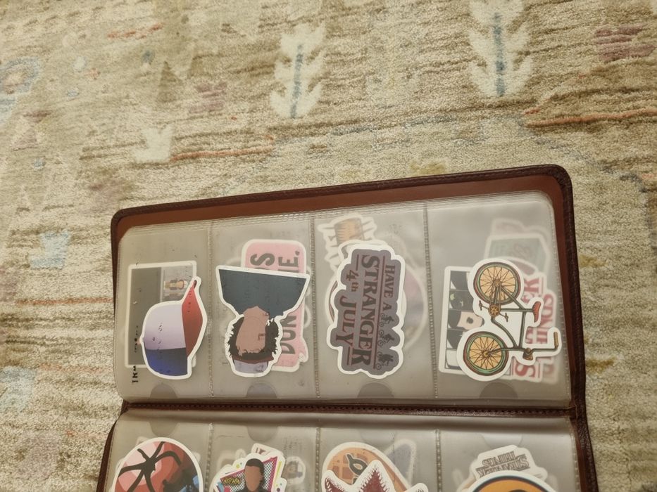 Наклейки Очень Странные дела