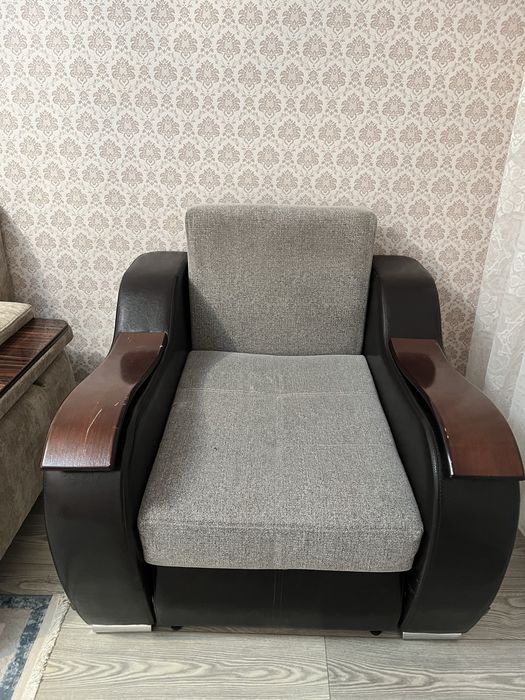 Продам кресло диван