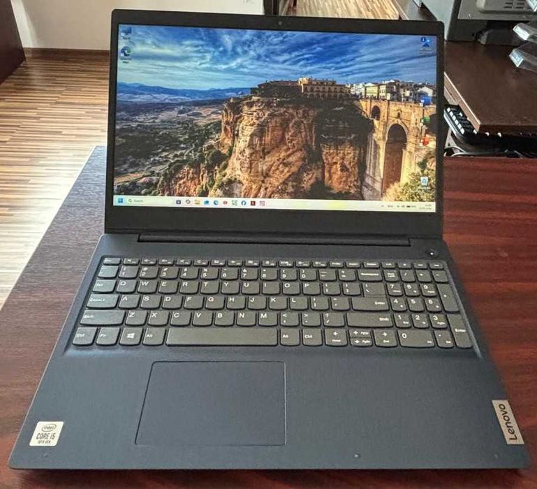 Laptop Lenovo IdeaPad 3 15 inch Model 81WE I5 gen 10