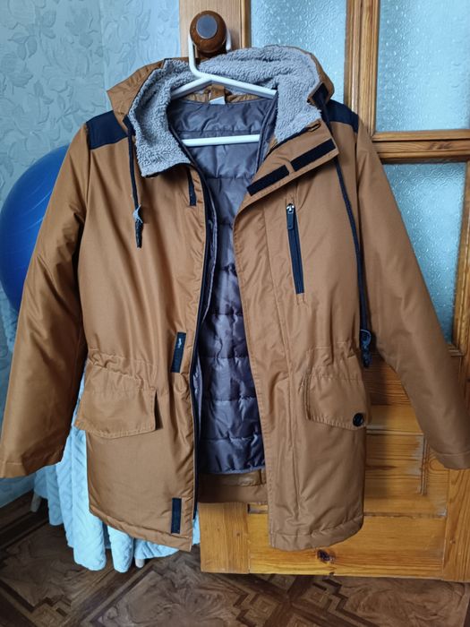 Демисезонные  куртки , в отл.сост.