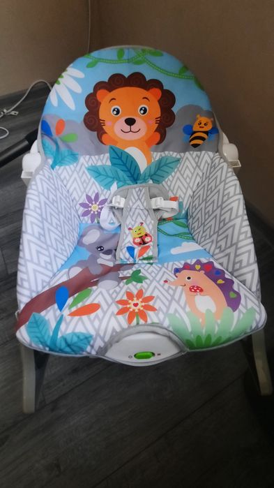 Бебешка люлка(шезлонг) с вибрация