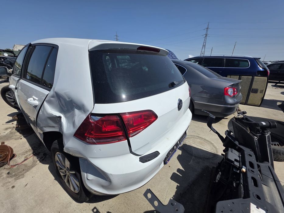 Dezmembram Volkswagen Golf 7 2016 1.2tsi CJZ
