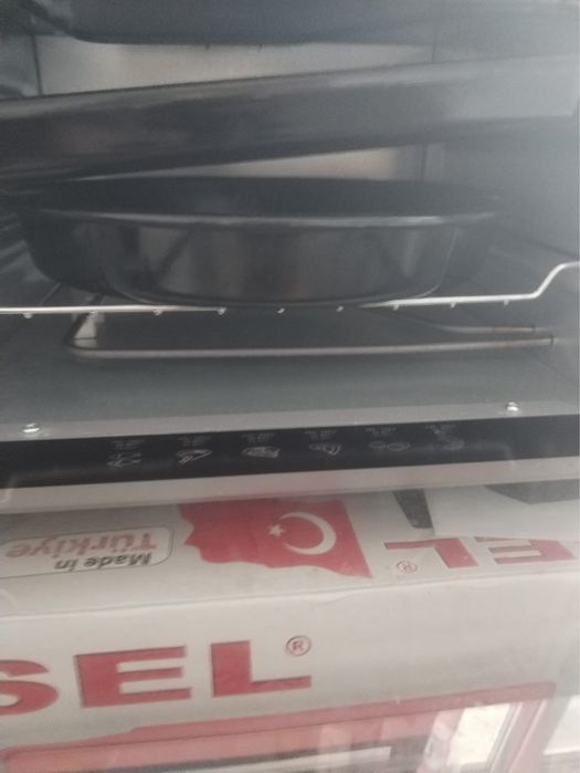 Продоется духовка ASEL