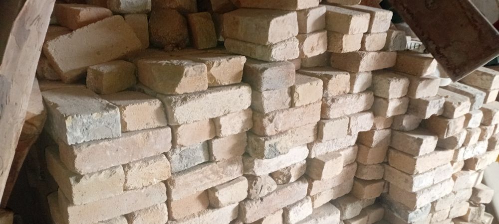 Агнеупорний гишт сотилади