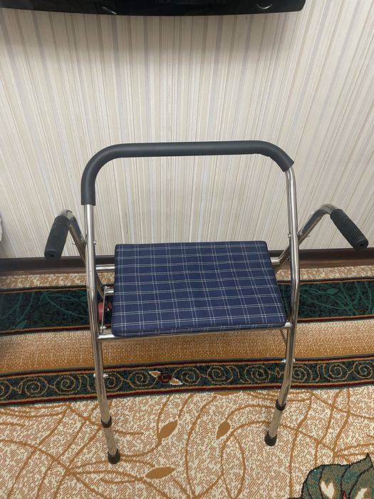 Продаются ходунки.