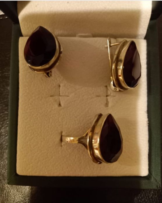 Серебряный набор с гранатом, 925 пробы