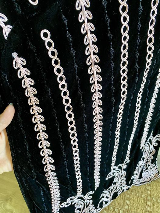 бархатное платье с вышивкой (турецкая)