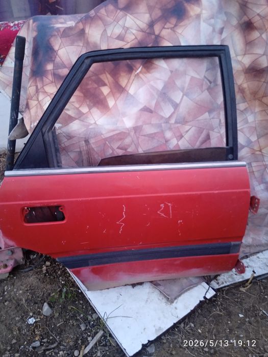 Мазда626. Задние двери