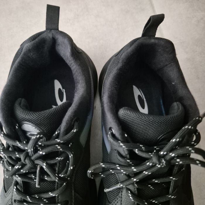 Продам кросовки 37 р