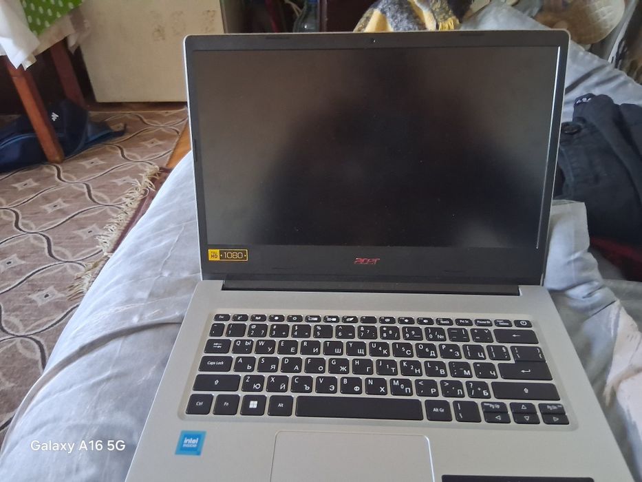 Продавам лаптоп Acer