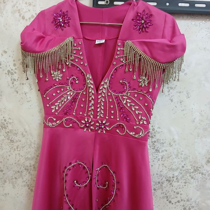 Milliy ansanbil kelin libosi