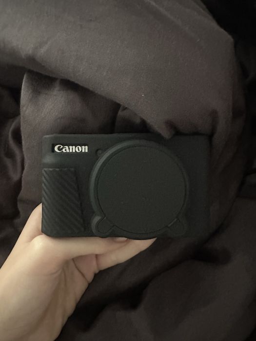ПРОДАВАМ canon sx740hs