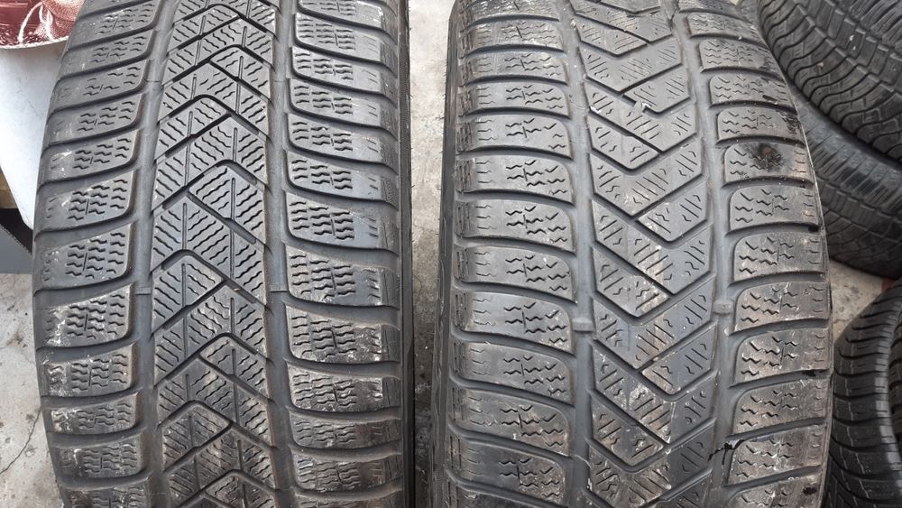 2 anvelope 245/45r19 iarnă marca Pirelli preț fix 230 lei bucata