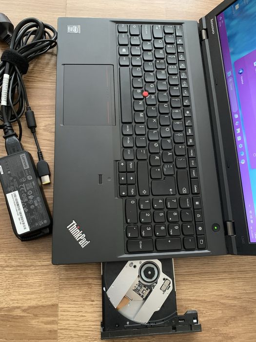 Laptop Lenovo intel core i5,Display 15,6 led,8gb ram,Windows 11,500gb