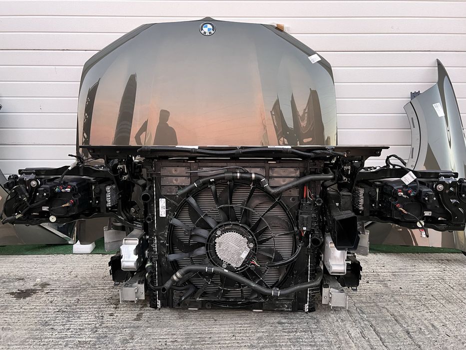 Față completă BMW X7 G07 LCi