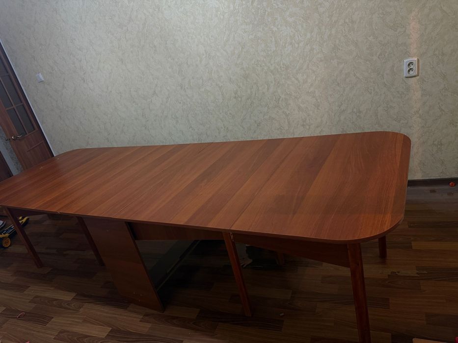 Трансформер стол стулями