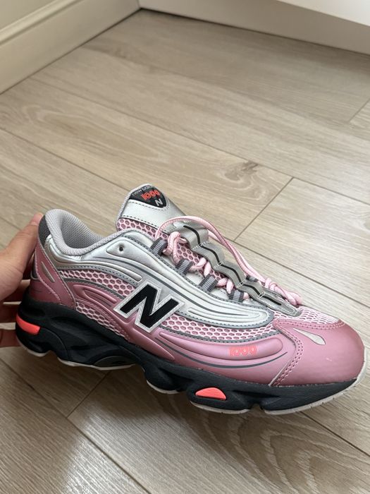 Новые кроссовки New balace 1000