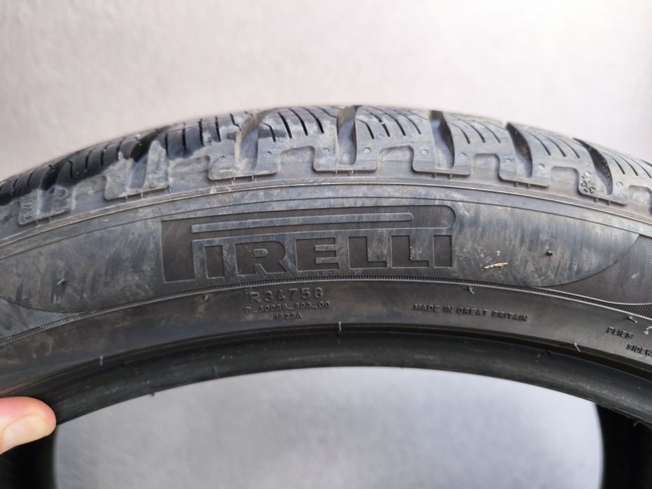 295/35-22 Pirelli scorpion еденичка