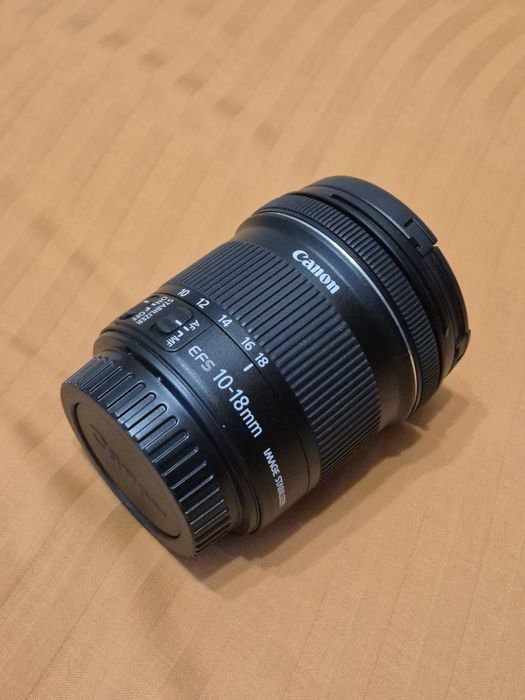 Canon EF-S 10-18mm f/4.5-5.6 IS STM
