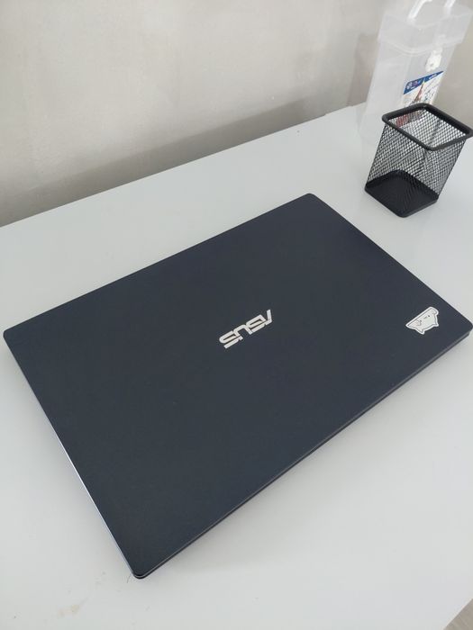 Ноутбук Asus e510