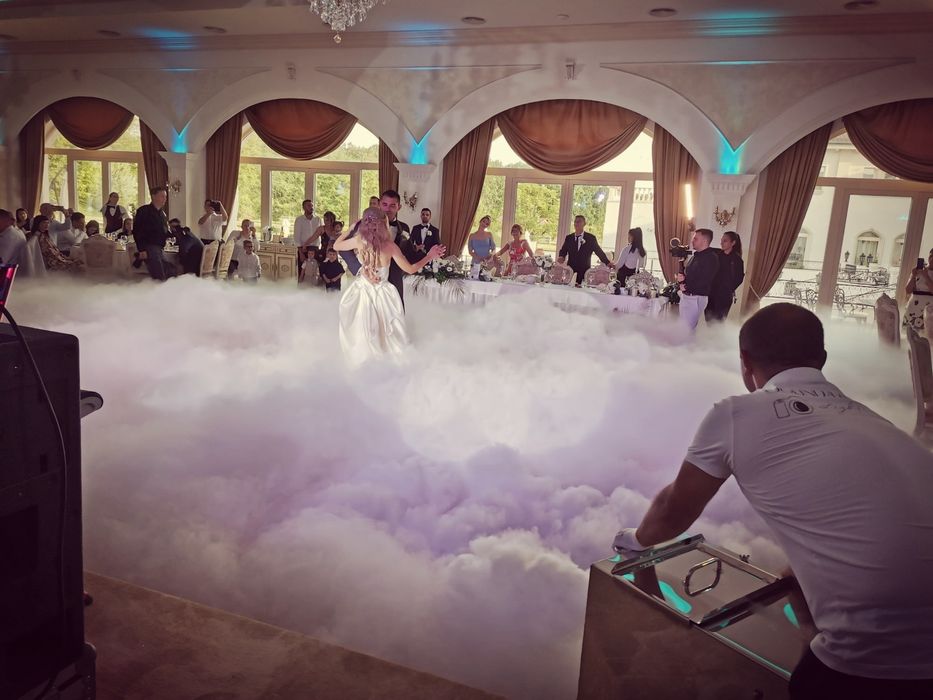 Oglinda Foto, Photobooth, Fum Greu, Baloane cu Fum, Manechine etc.