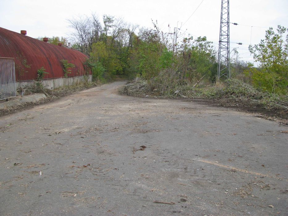 Продава се Промишлена сграда в Чирпан - 11271 кв.м за 44 €/кв.м - Снимка #21