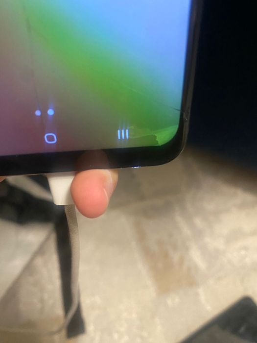 Samsung A04 продам