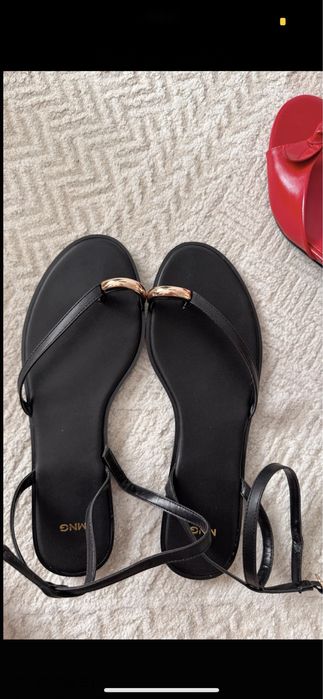 Продам сандали женские Mango