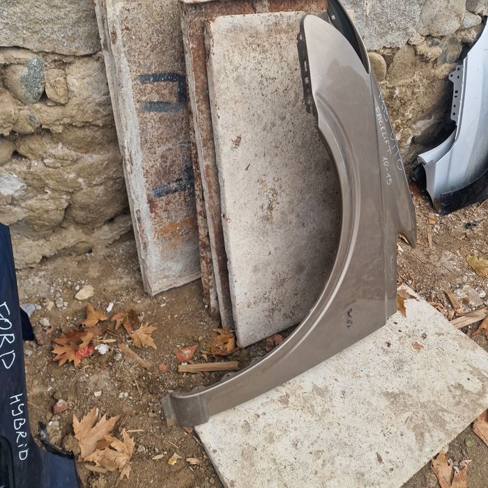 Mercedes Benz Vito face lift 10-15 ляв калник