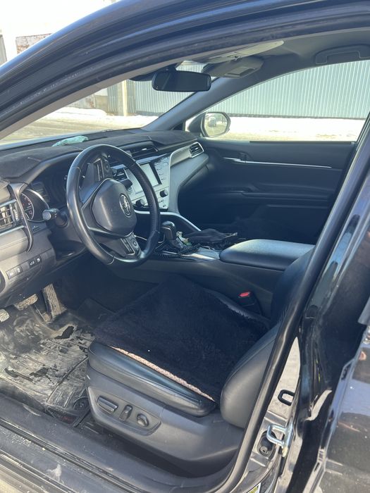 Продам Camry 2018 г.в.