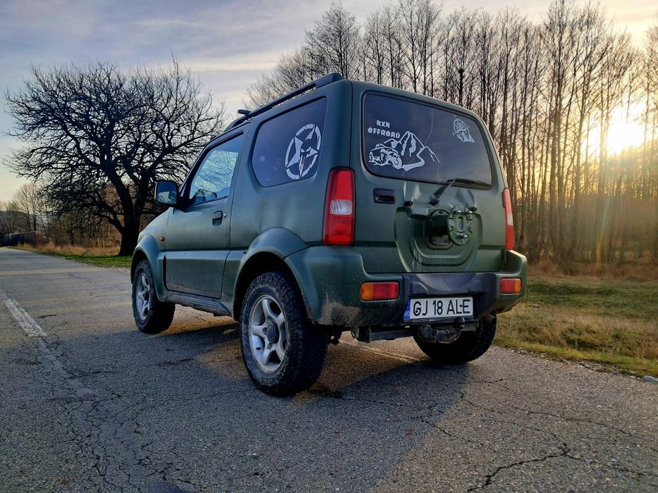 Vând suzuki jimny