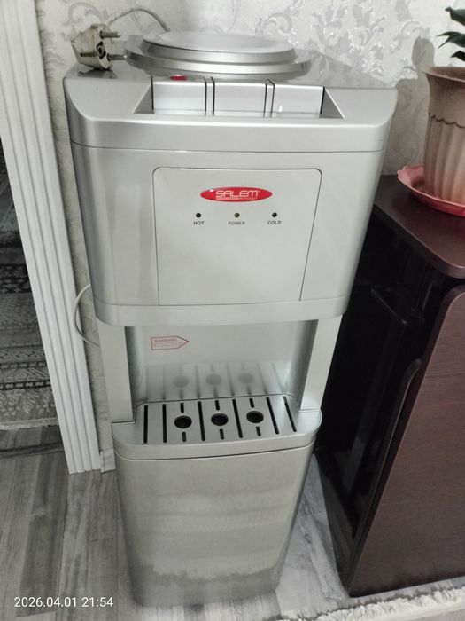 Продам диспенсер для воды