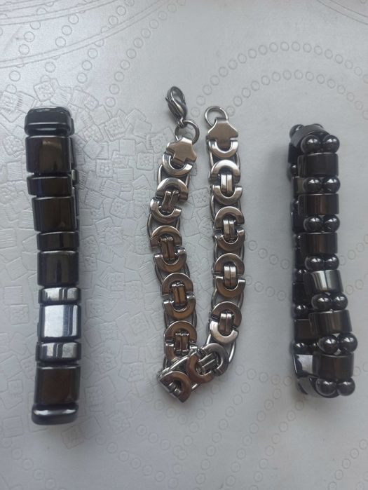 Мъжки гривни 21см различни