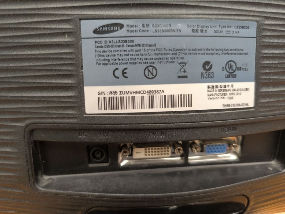Монитор Samsung SyncMasterS23B300