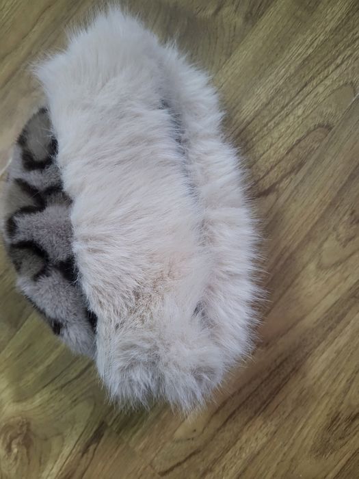 Vând Căciulă blană artificială