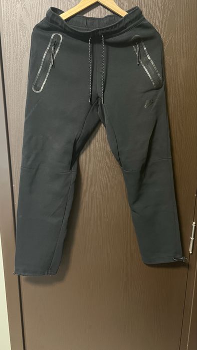 Долнище на nike tech fleece