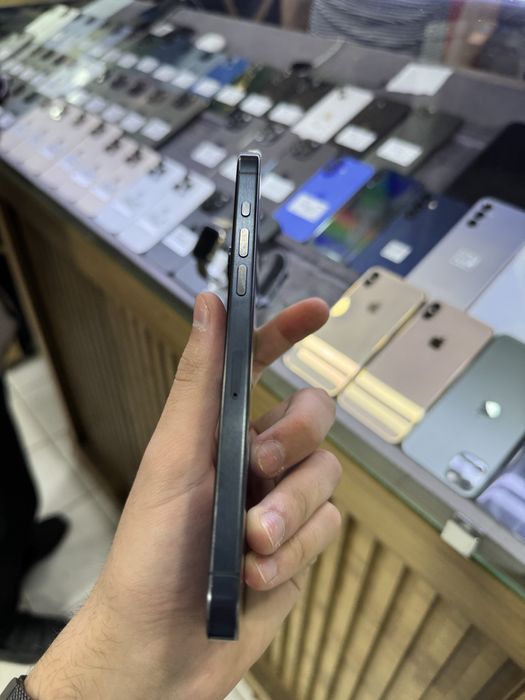 iPhone 15 Pro Max Blue