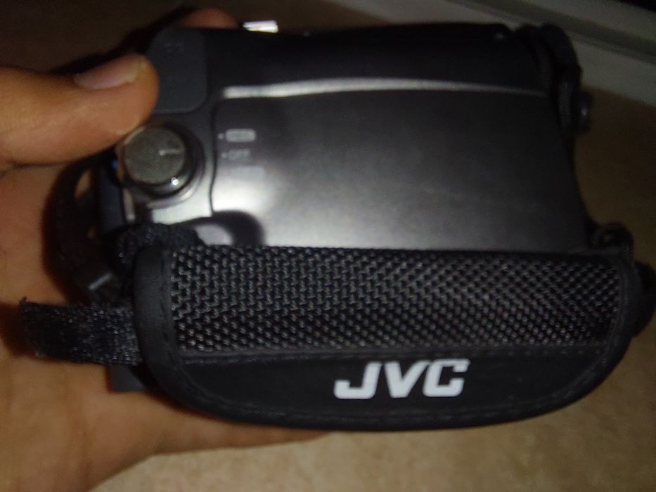 Видеокамера JVC MinDV 800X