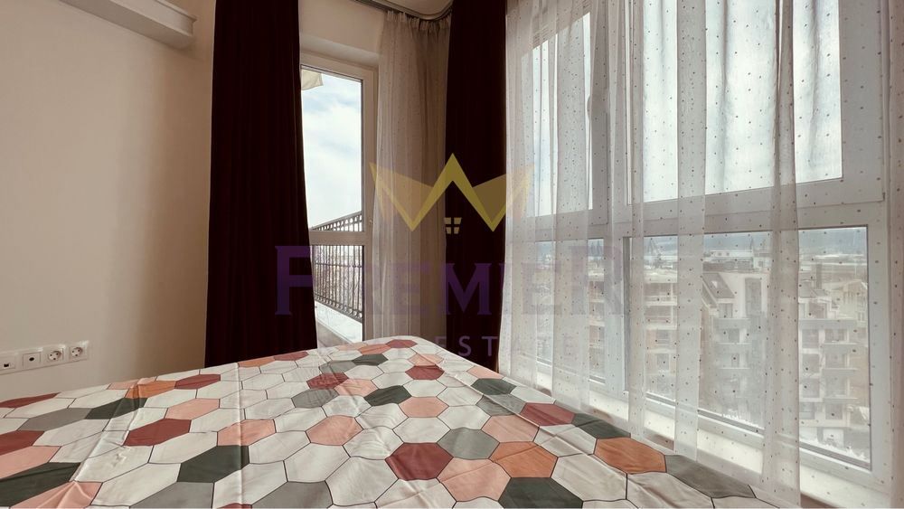 Дава се под наем Двустаен апартамент в Варна, Център - 80 кв.м за 714 € - Снимка #6