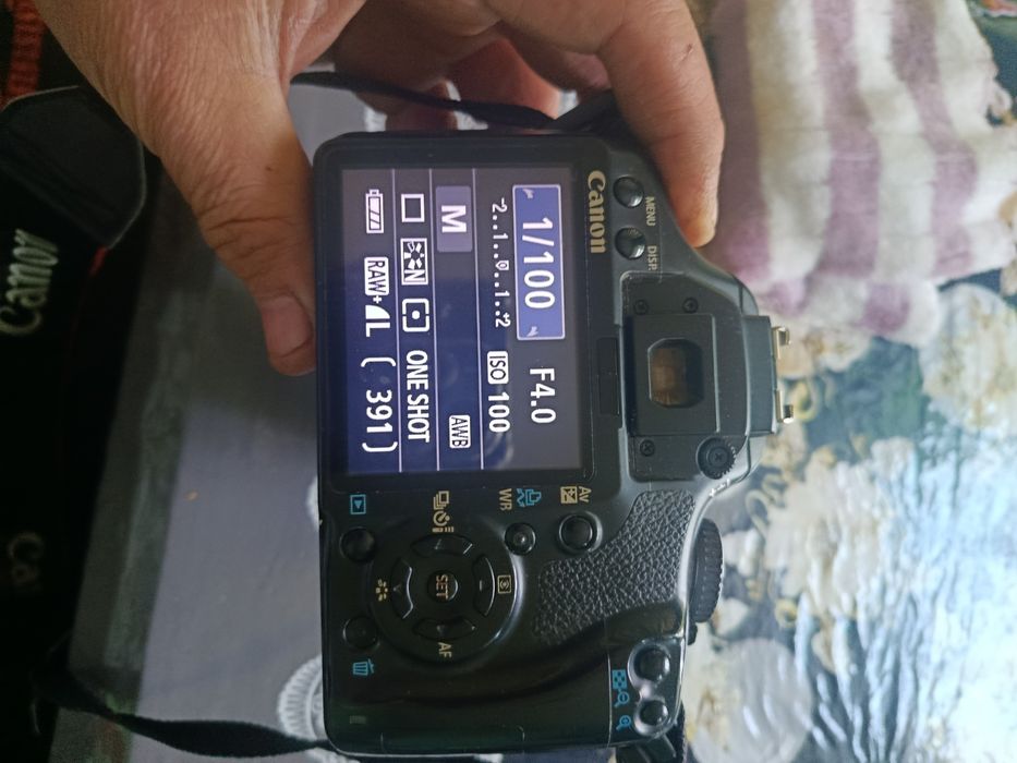 Сотилади фотоаппарат CANON 450D