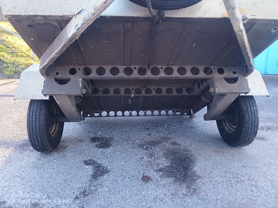 Продавам ремарке