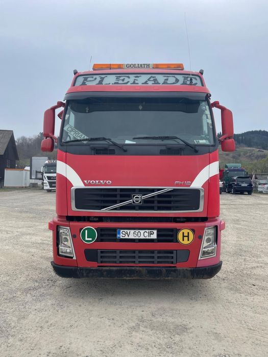 Camion si remorca transport busteni