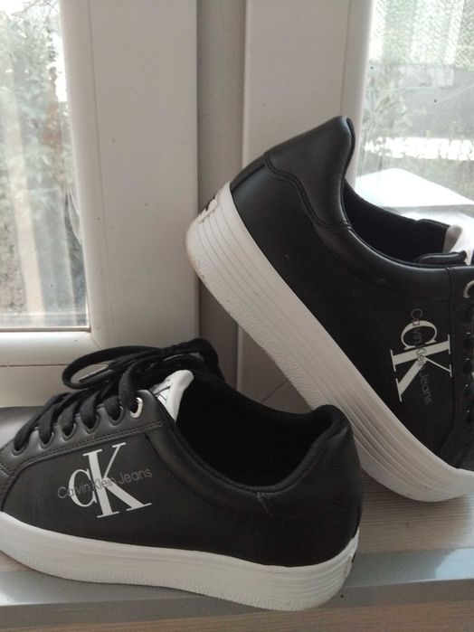 Кецове Calvin Klein