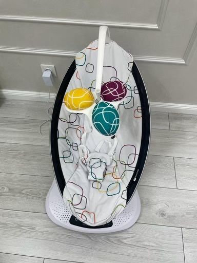 Электрокачель 4Moms MamaRoo4