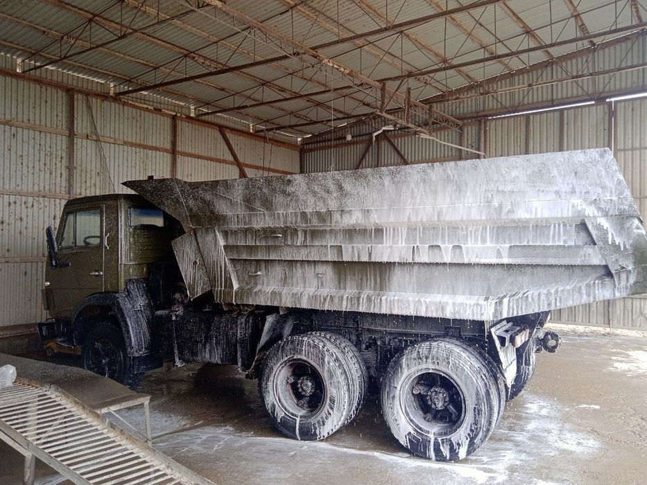 КамАЗ самосвал яхши холатда