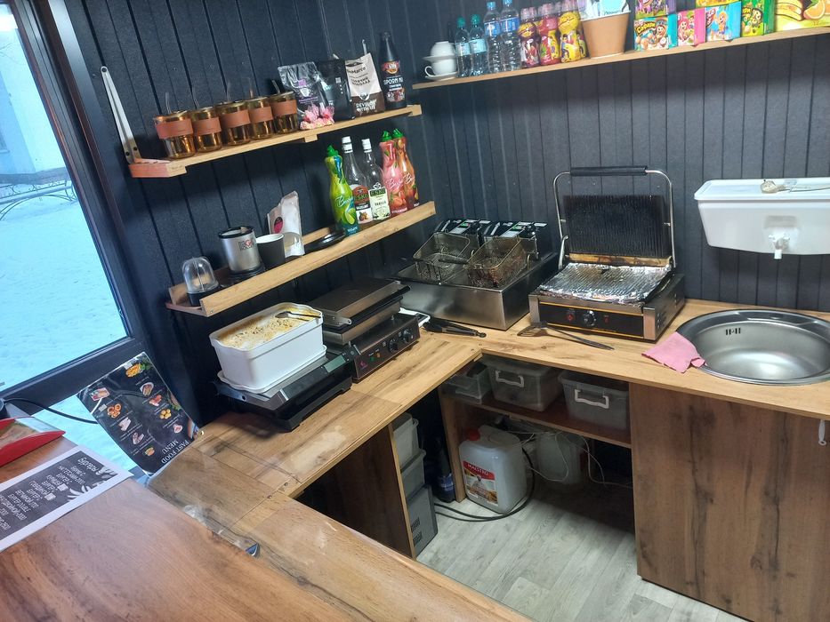 Продам донерную .