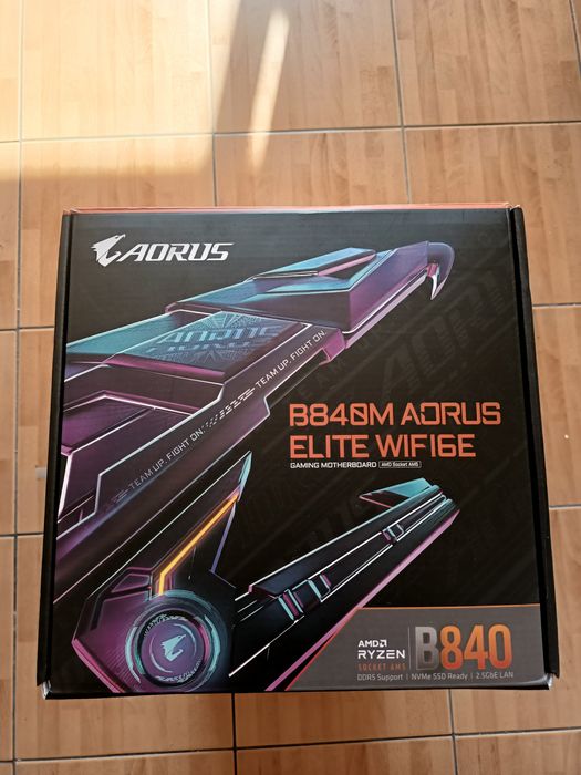 Vând placa baza am5 gigabyte b840 aorus